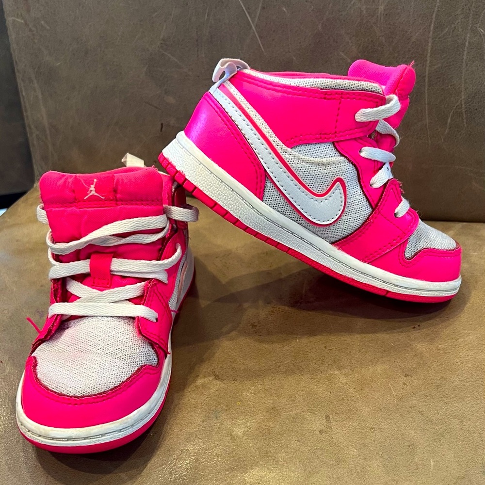 Air Jordan 1 l Mid Pink toddler 9C